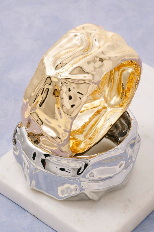 Sculpted Aura Bangle