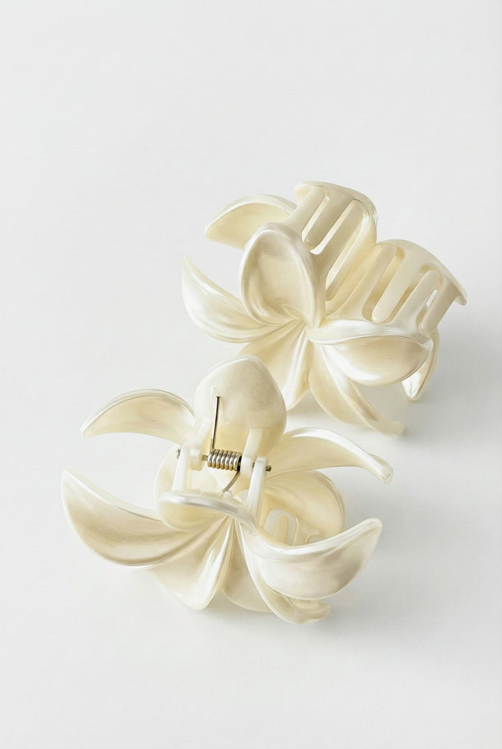 Pearl Flower Hair Clip