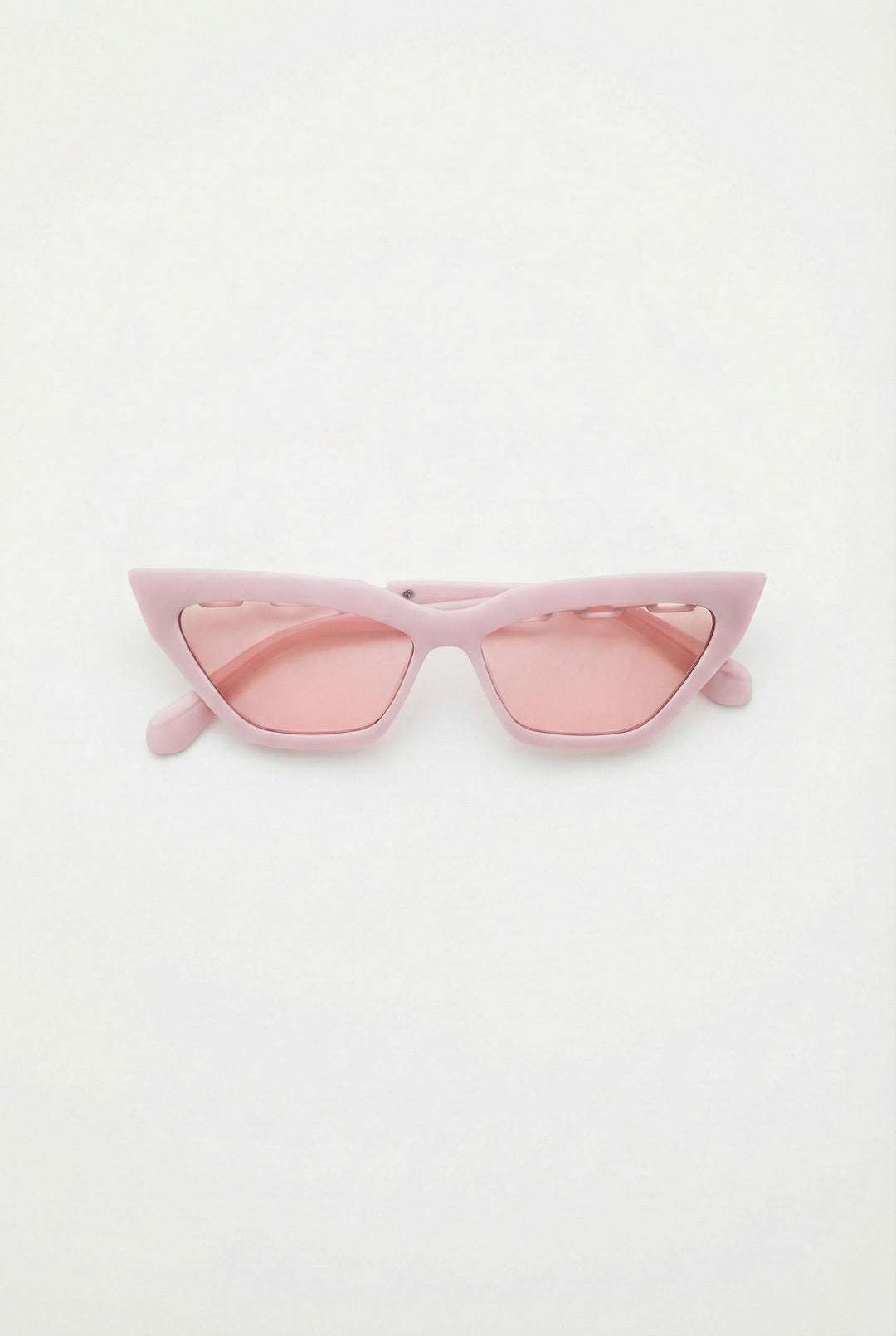 Retro Vibe Cat Eye Chain Link Sunglasses
