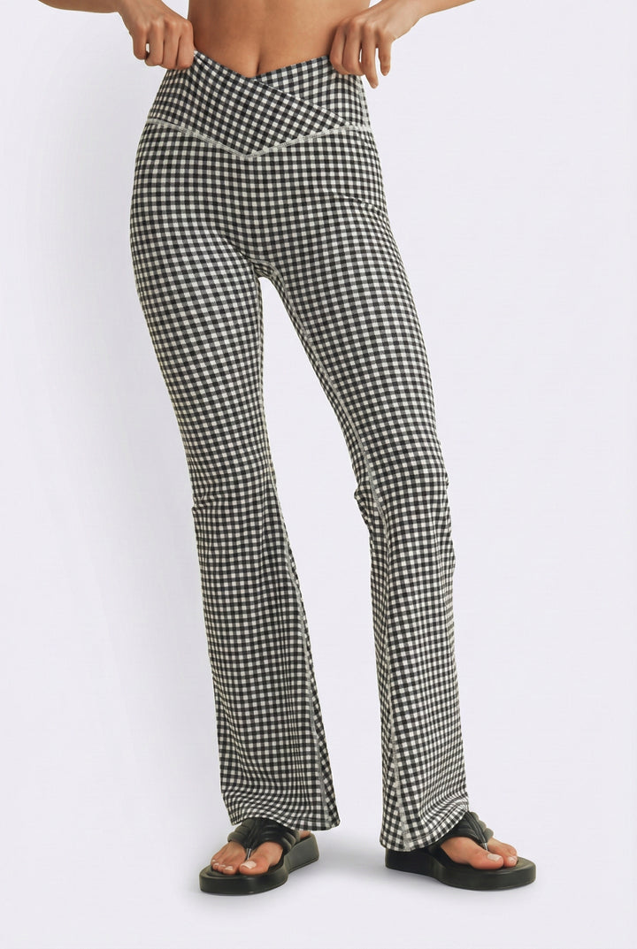 Gingham Soft Sculpt V-Waist Flare Pants