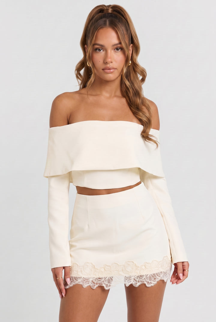 Lace Stationary Mini Skirt